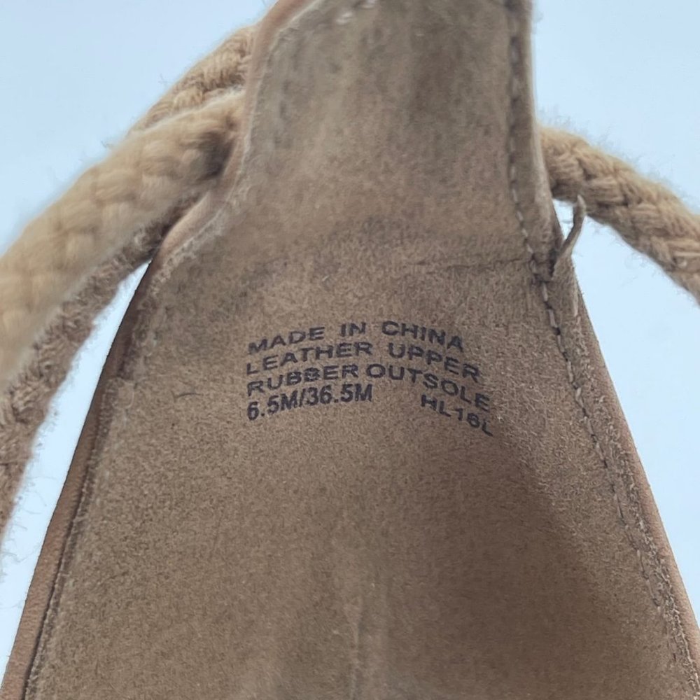 KORS Michael Kors Tan Leather Sandals | Breathable and Classic - Picture 3 of 8